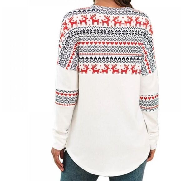 Camisa cute white sweater top with cute red and blue holiday designs. - Picture 3 of 11